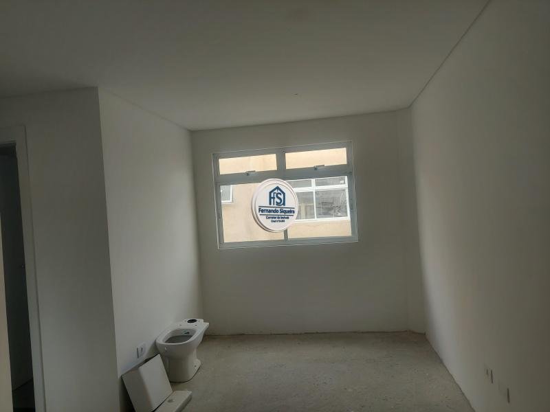 Excelente Sobrado no Xaxim - Curitiba - 120 M² - Terraço Amplo Descoberto - Ultima Unidade Disponível. - Imagem 10