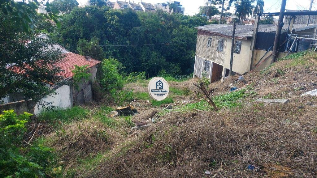 Terreno no Uberaba, Curitiba | 441,88 m² | Ideal para 3 Sobrados | A 400m da Salgado Filho.