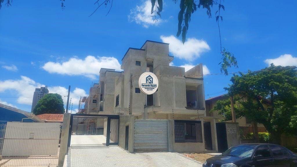 Sobrados de Alto Padrão com Design Contemporâneo no Novo Mundo - Curitiba