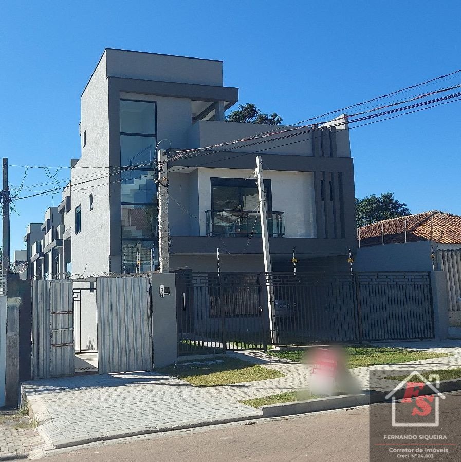 sobrado no boqueirão