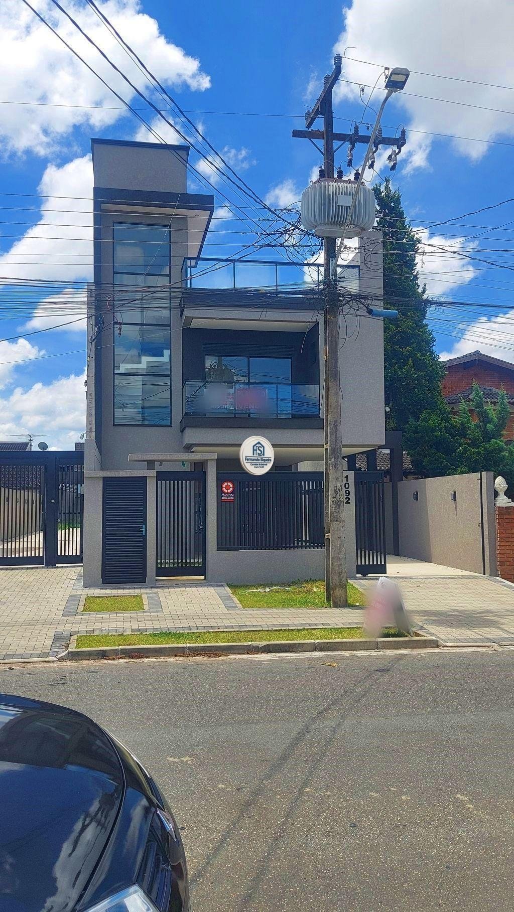 SOBRADO TRIPLEX NOVO À VENDA NO HAUER – ULTIMA UNIDADE, FRENTE PARA A RUA, SEM GEMINAÇÃO!