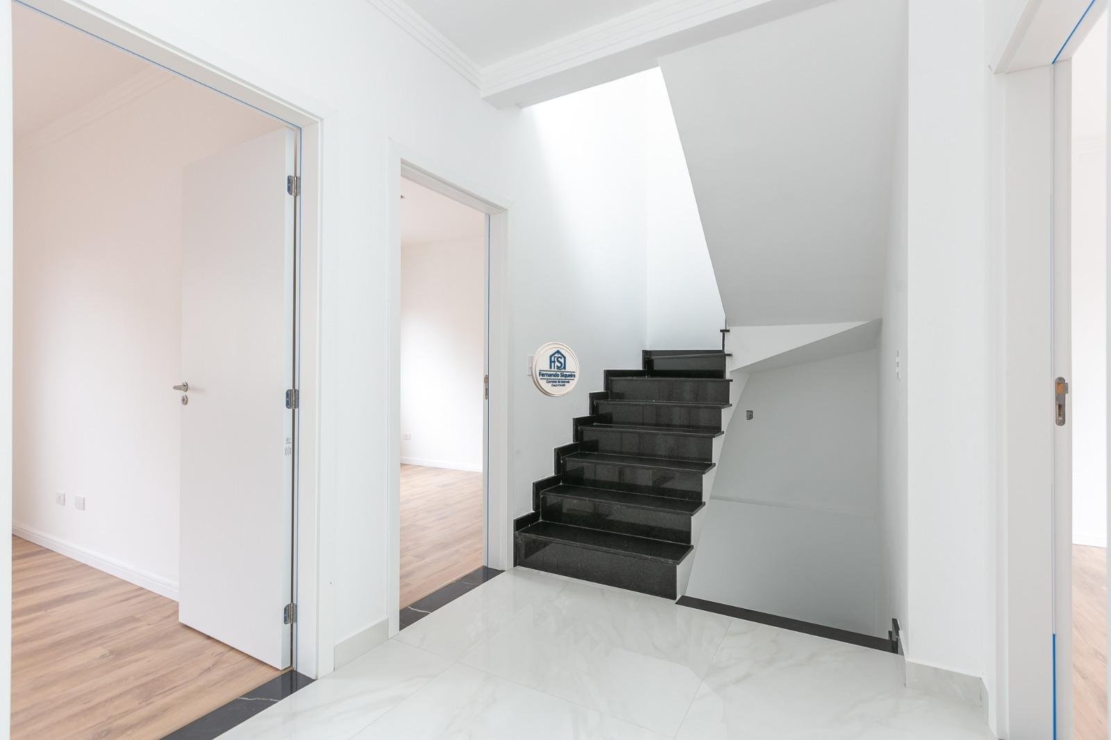 Sobrado Alto Padrão Em São Jose Dos Pinhais/Pr, Com 4 Quartos (Sendo2 Suítes) e 2 Terraços. - Imagem 12