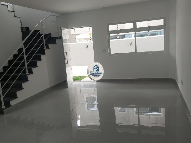 Excelente Sobrado Triplex à Venda no Bairro Alto – Curitiba - Imagem 7