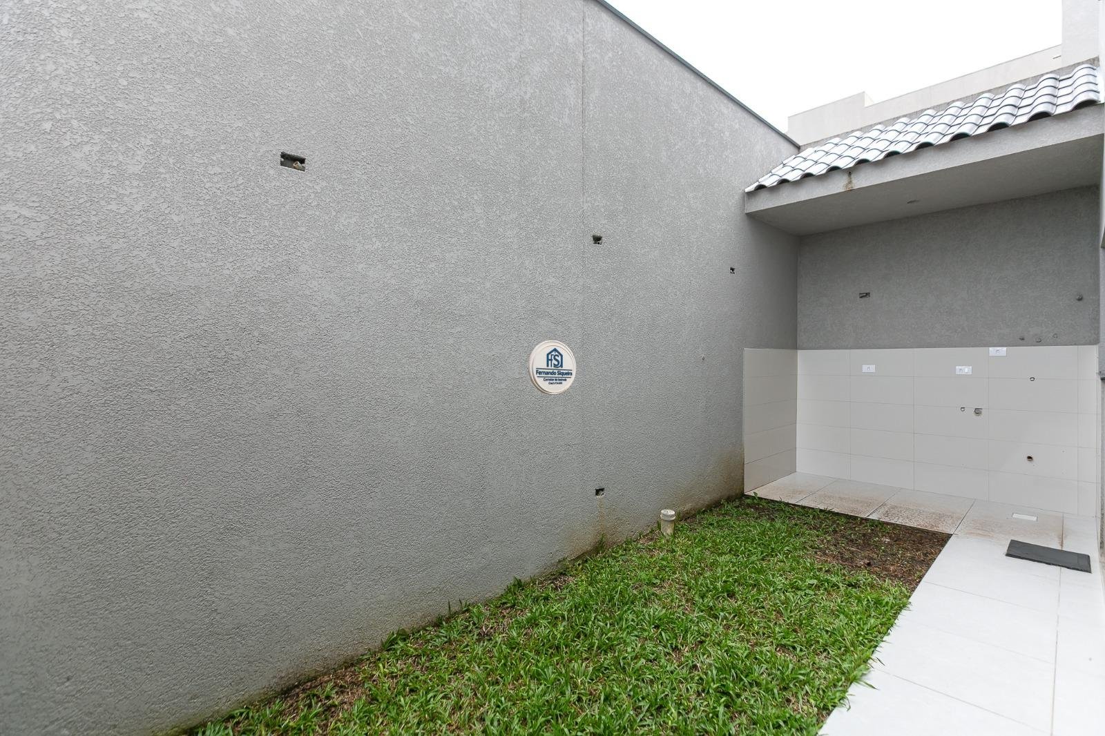 Sobrado Alto Padrão Em São Jose Dos Pinhais/Pr, Com 4 Quartos (Sendo2 Suítes) e 2 Terraços. - Imagem 3