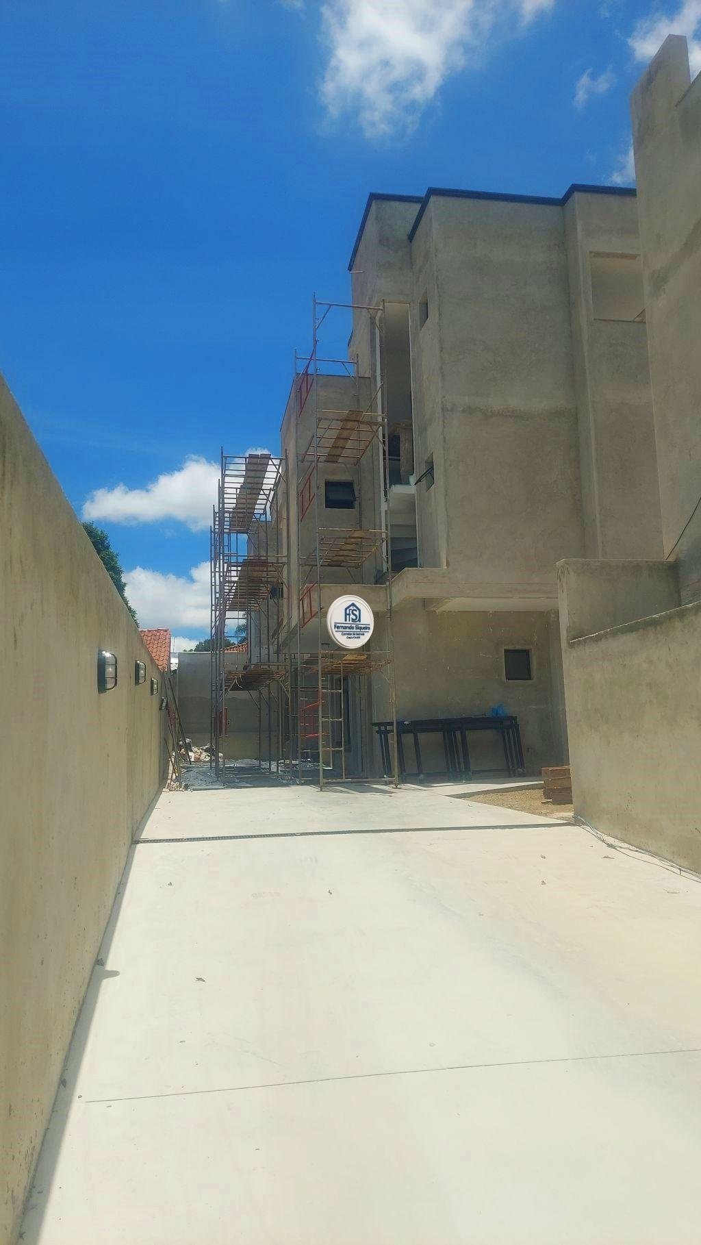 Sobrados de Alto Padrão com Design Contemporâneo no Novo Mundo - Curitiba - Imagem 10