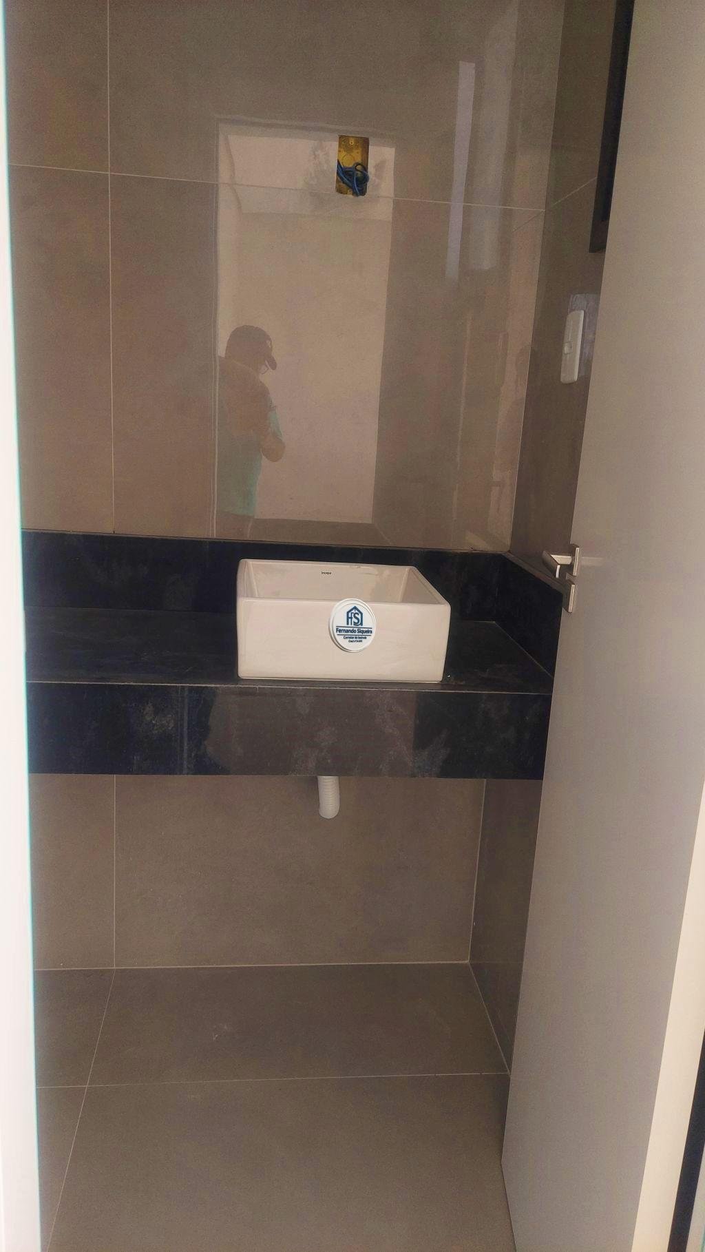 🏡 Sobrado à Venda no Bairro Uberaba - Curitiba, Triplex, Acabamento Alto Padrão - Interno S-03. - Imagem 22