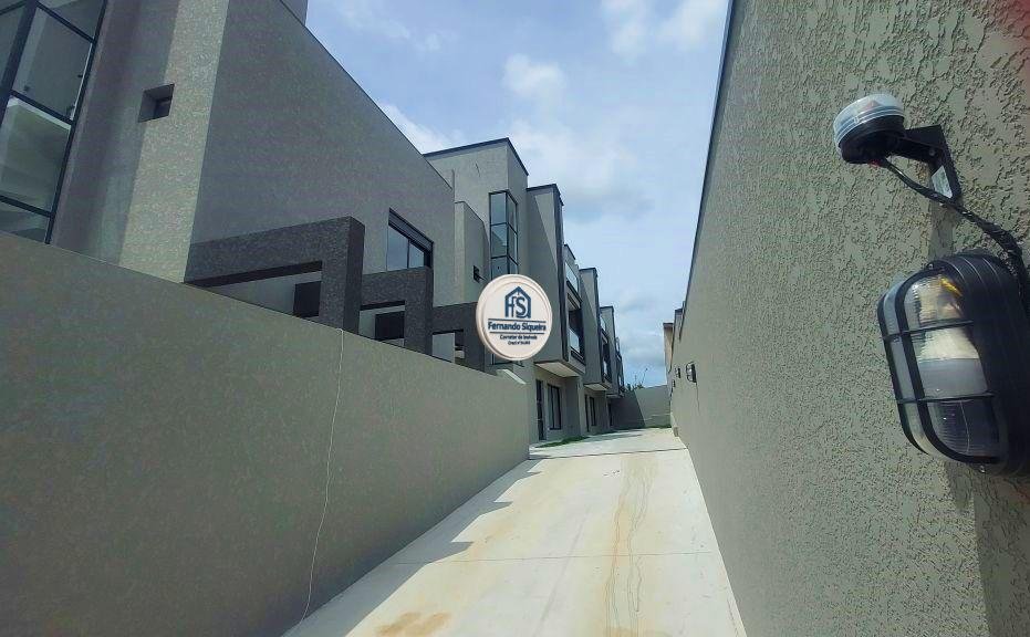 Sobrado Triplex no Capão Raso: Sua Nova Casa de Ótimo Padrão -S-02/03 - Imagem 4