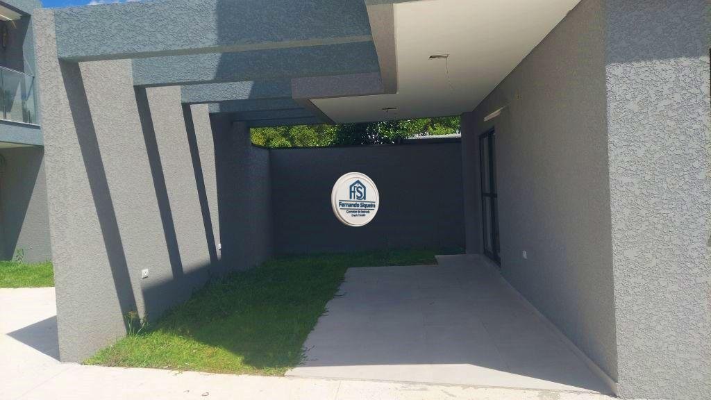 Sobrado à Venda - Bairro Uberaba, Curitiba, Triplex com Terraço - Uberaba-Curitiba - Imagem 5