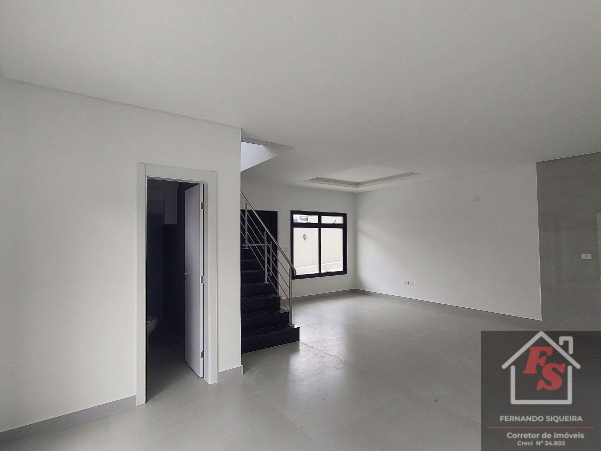 Sobrado no Novo Mundo em Curitiba, 03 dormitórios, Triplex - Imagem 7